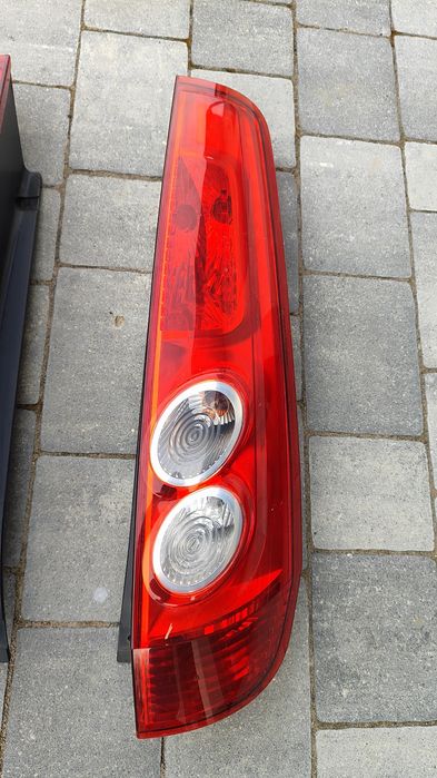 Lampy tył tylne Ford Fiesta MK6 lift ładne