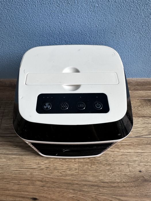 Klimator przenośny z funkcją mgiełki i podświetleniem LED USB-C