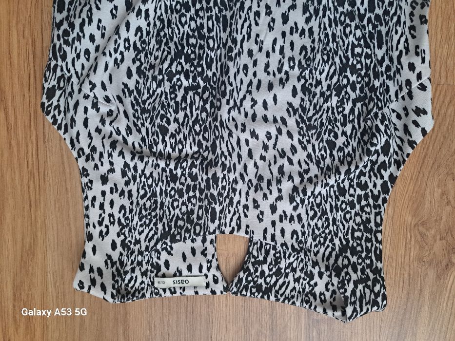 Elegancka bluzka z baskinka Oasis panterka