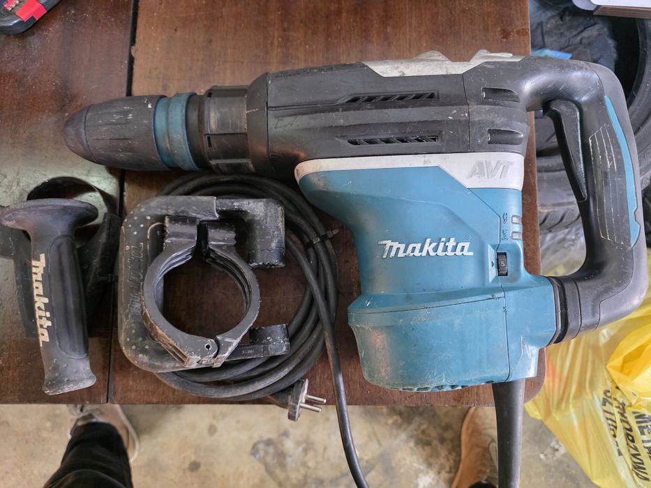 Makita Młot HR4013C