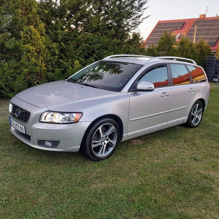 Volvo V50