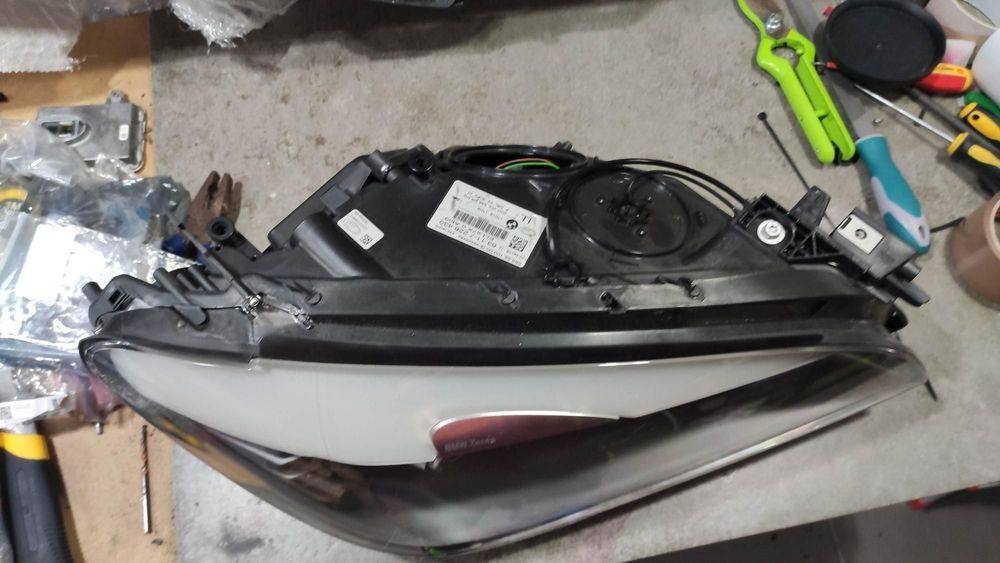 farol direito bi-xenon BMW série 7 F01