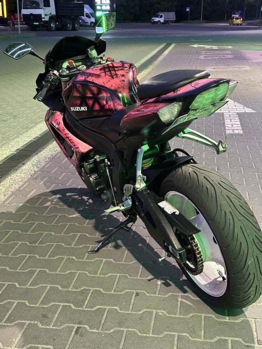 Продам мотоцикл Suzuki gsx-r 600