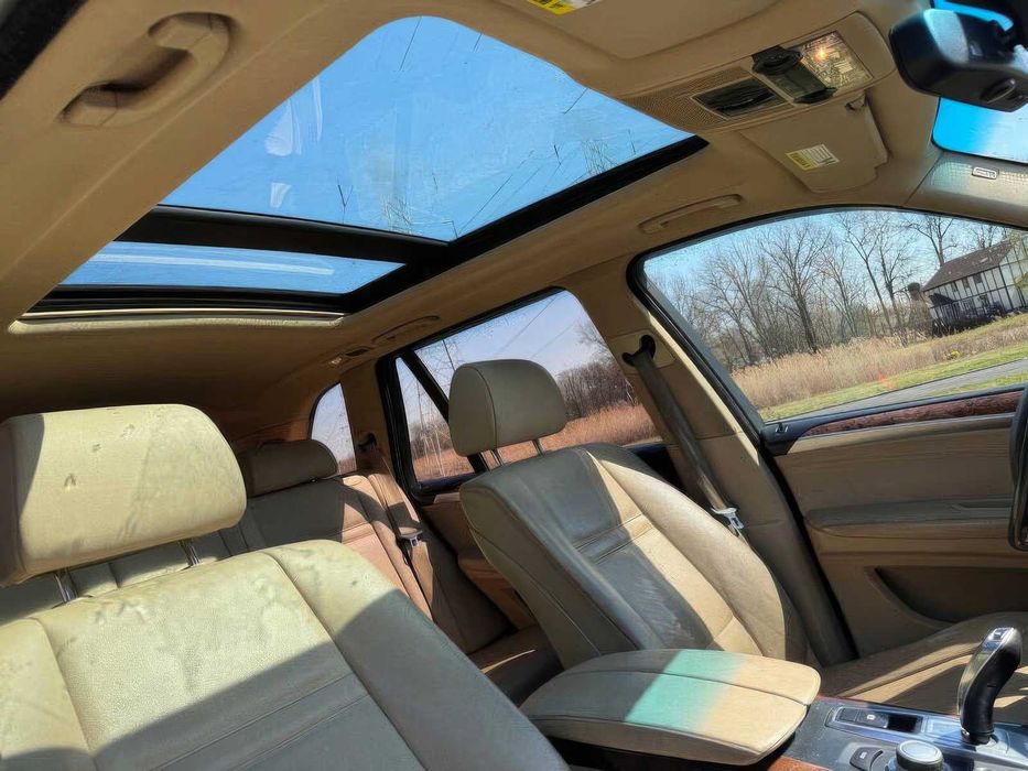 BMW X5 xDrive35d      2012