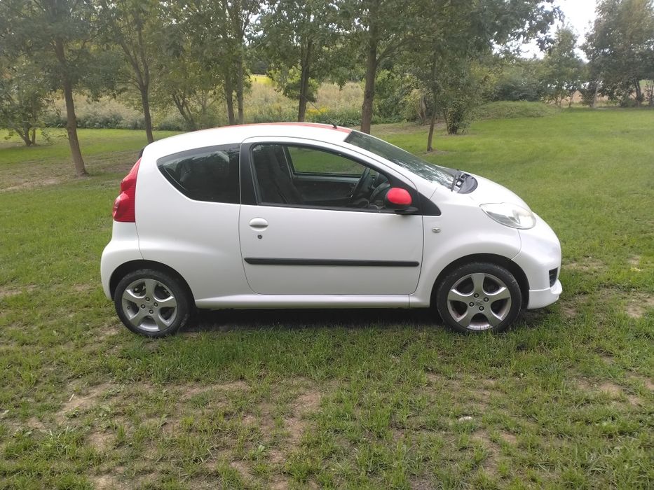 Peugot 107 1.0 2011 r