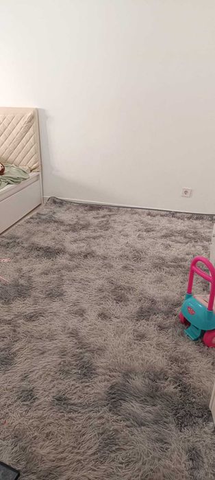 3 metros de Tapete de pêlo cinza para deixar sua casa elegante