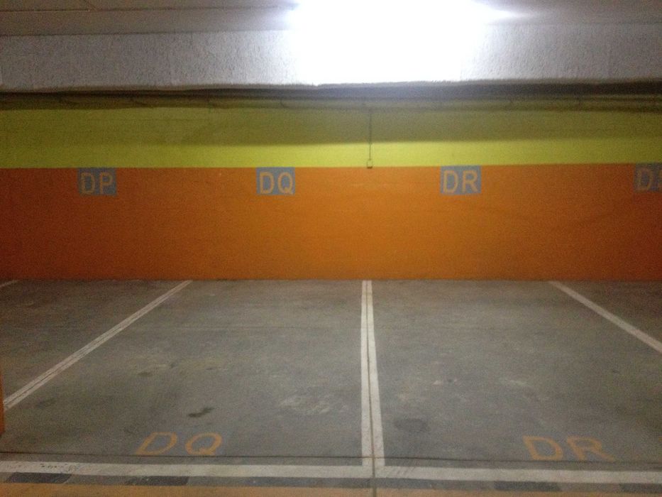 Arrendam-se lugares de garagem - junto à C. M. Gaia
