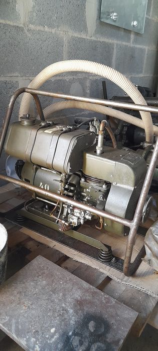 Vende-se Gerador para baterias e iluminação