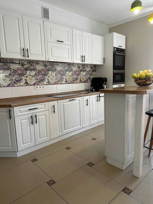 Просторий будинок 190 м² на 12 сотках у тихій зеленій локації