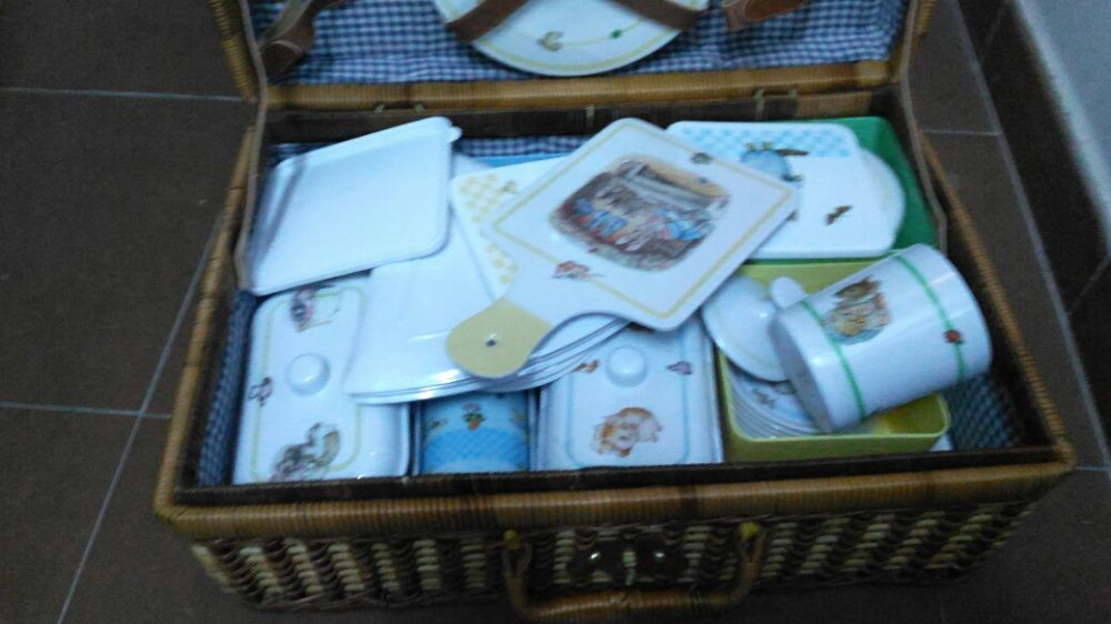 Picnic Basket64862384742659123