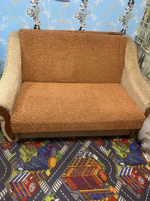 Продам диванчик б/у