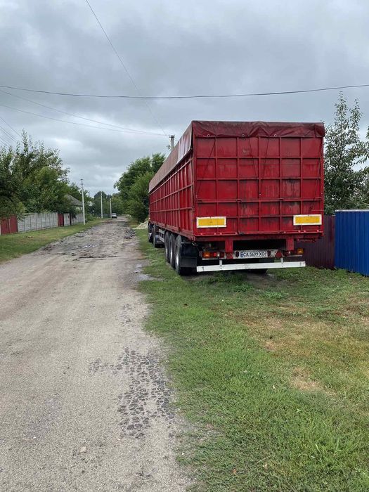 Напівпричіп-зерновоз