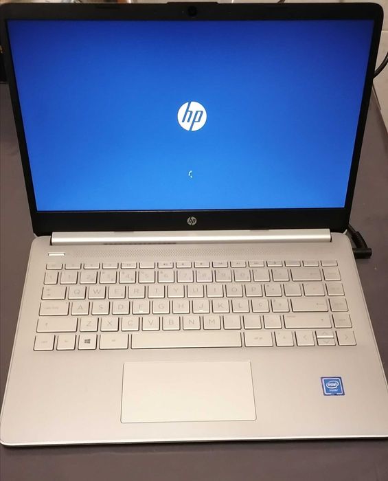 Portátil HP Com Bolsa - 14s-dq0008np