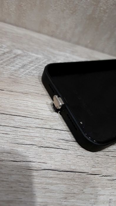 Продам чехол на Apple iPhone 12 Pro Max