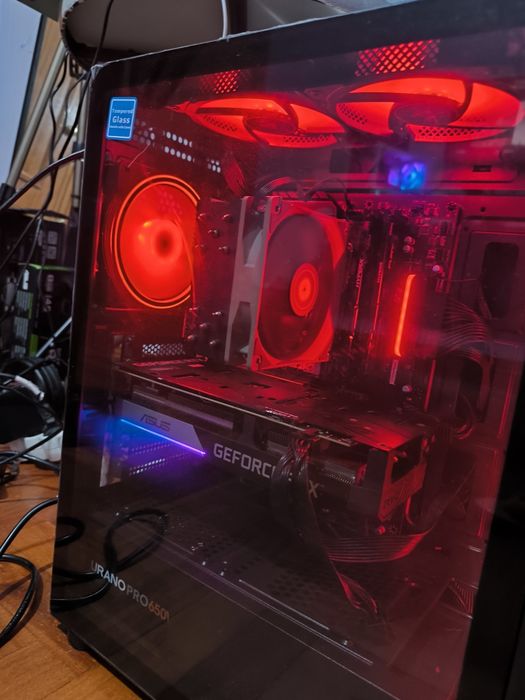 TORRE PC GAMER i7 7700K AMD Rx  Vega  64