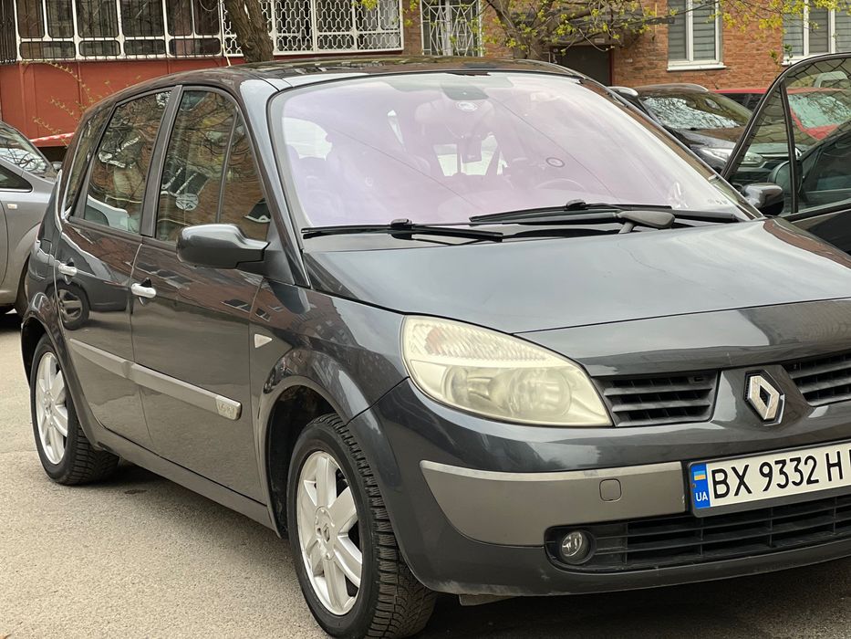 Автомобіль Renault