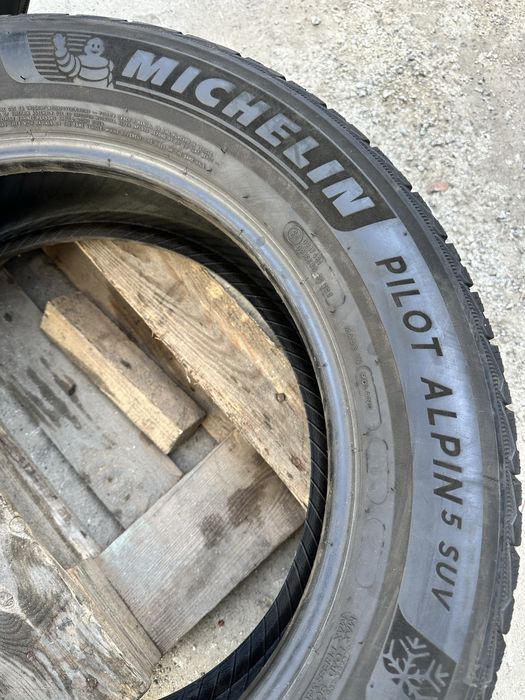 Шини 225 60 18 104H Michelin Pilot Alpin5 SUV пара