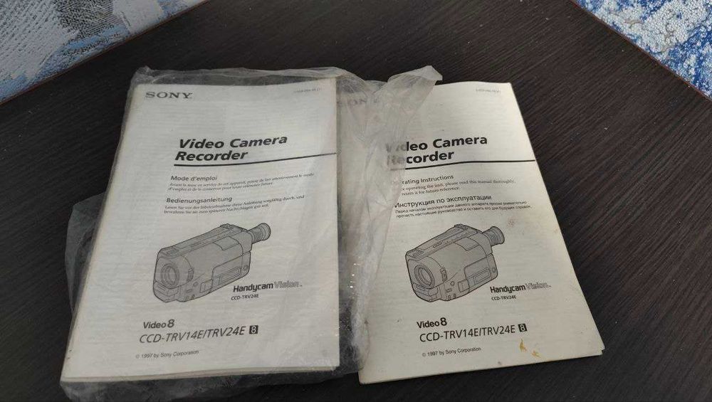 Sony Handycam Vision - портативна відеокамера