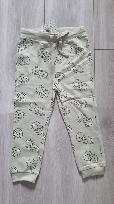 Spodnie dresowe nowe z metką 98