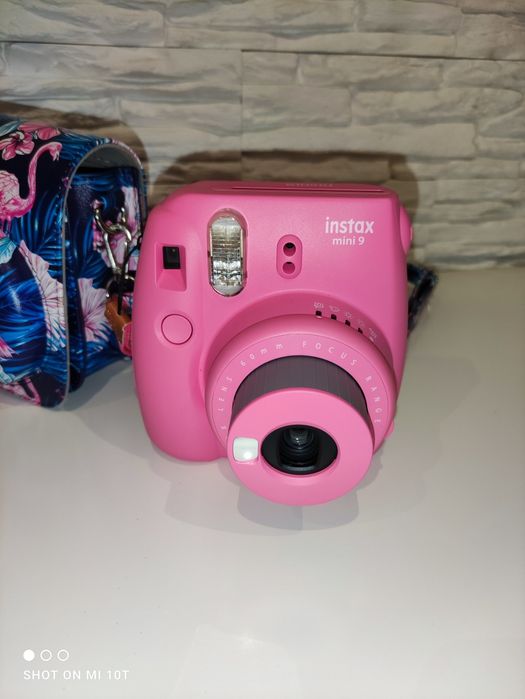 Instax mini 9 różowy aparat fotograficzny z pokrowcem