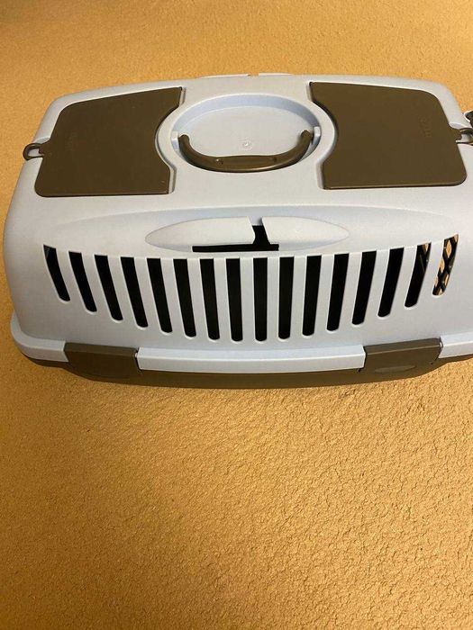 Продам переноску для животных Trixie Capri 2