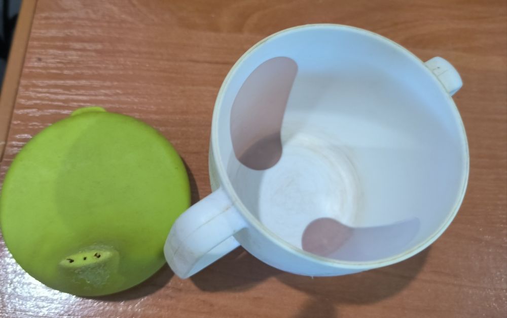 Віддам поїльник для малюка