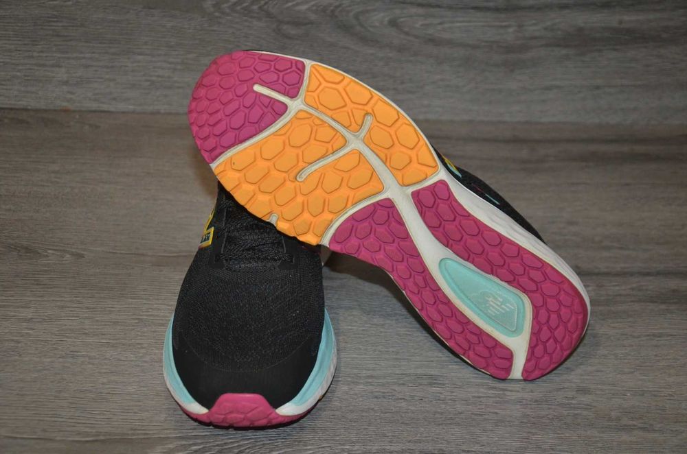 Продам кросівки Фірма New Balance 680.