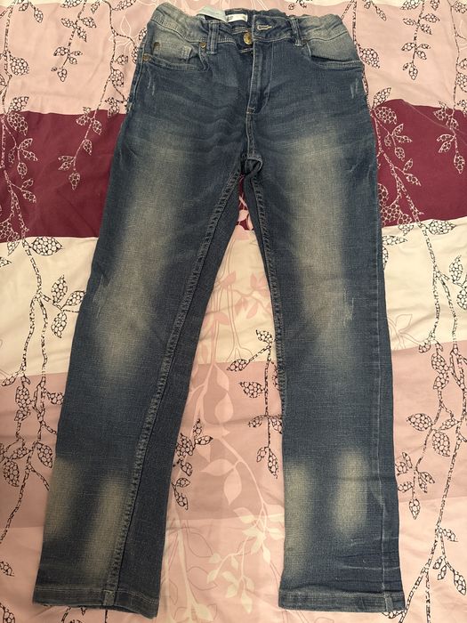 Spodnie jeansy rozmiar 146 cm regulowane w pasie