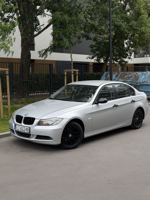 Bmw e90 2.0 benzyna• niski przebieg• klimatyzacja