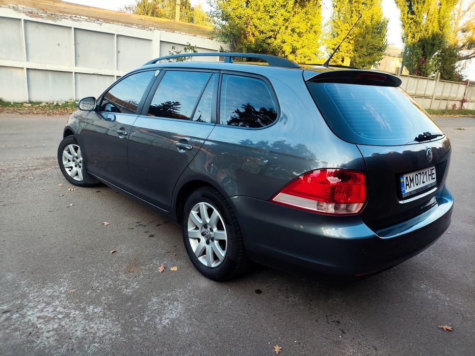 Volkswagen Golf Variant 2008р.1.6