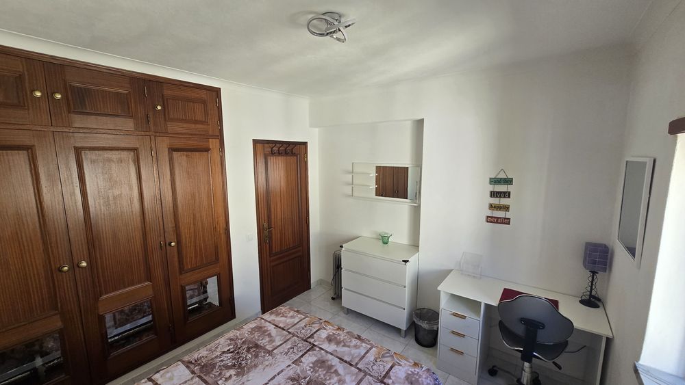 Quarto em Portimão