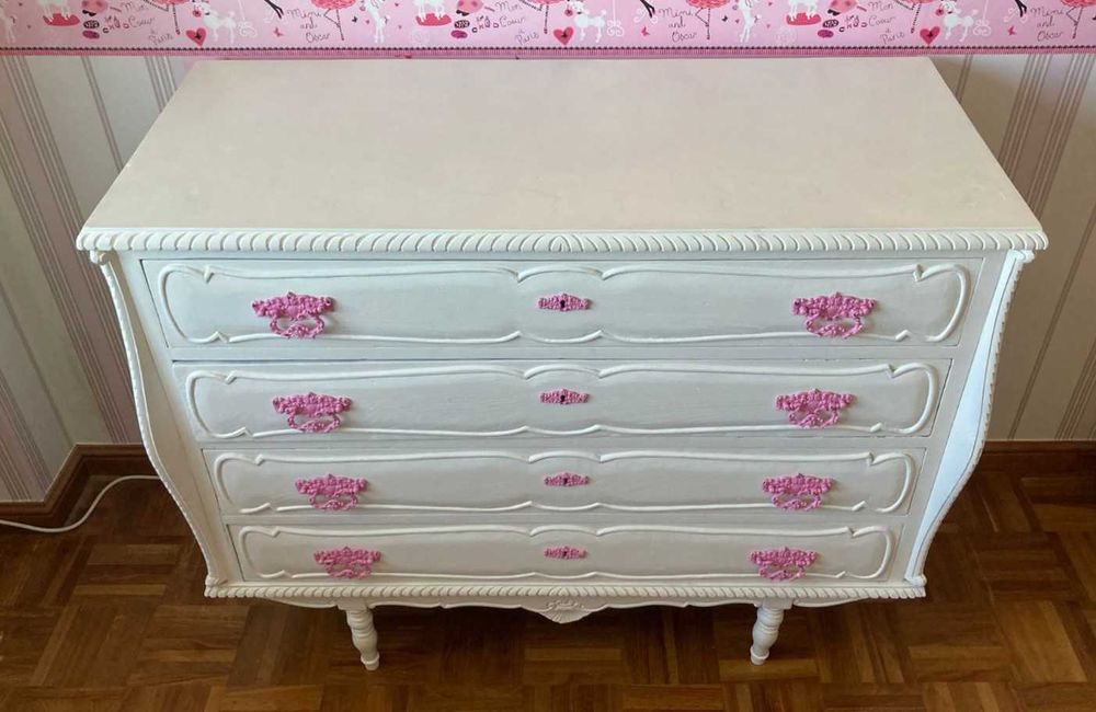 Cómoda antiga restaurada