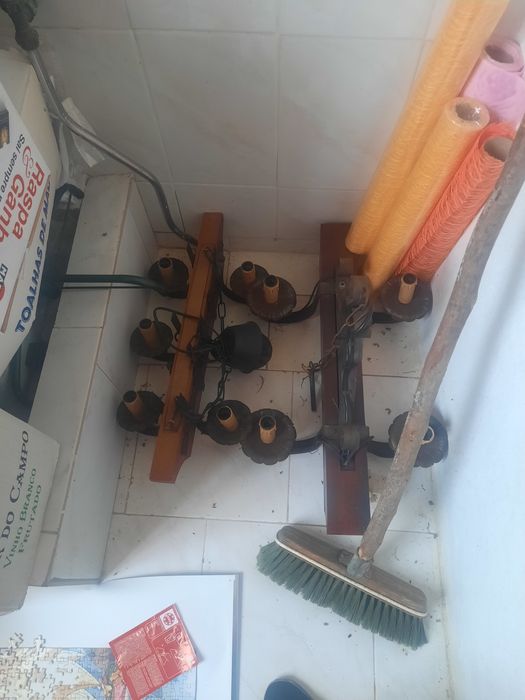 Móveis antigos para venda