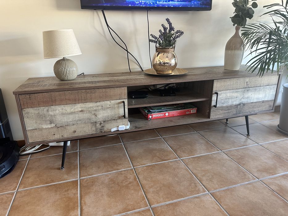 Movel de Tv………..