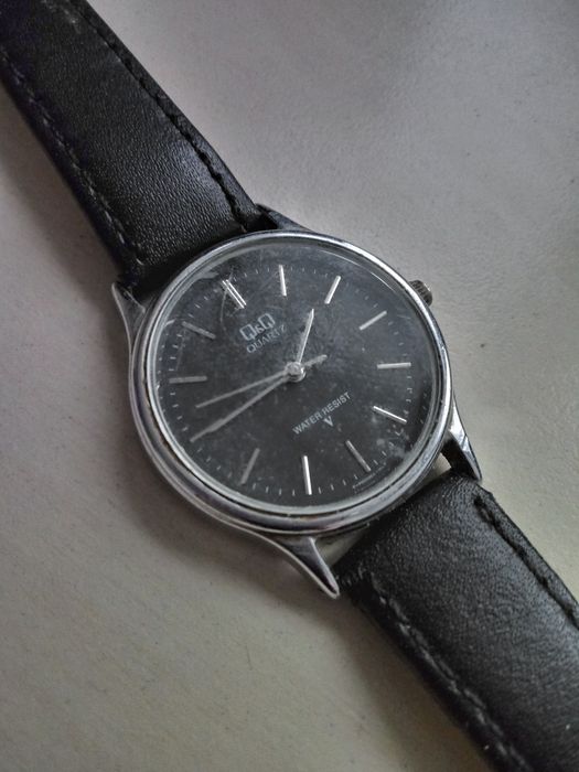 Zegarek Q&Q nakręcany 30 mm