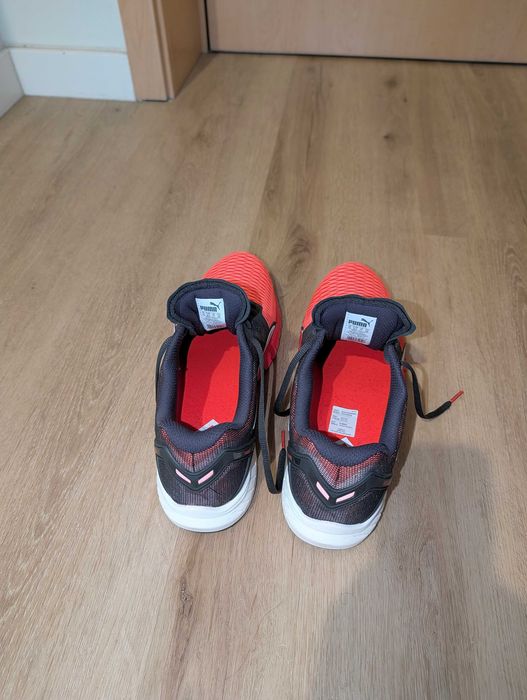 Puma Ignite Dual Mesh Vermelhos/Pretos (Tamanho 44,5) - Como Novos!