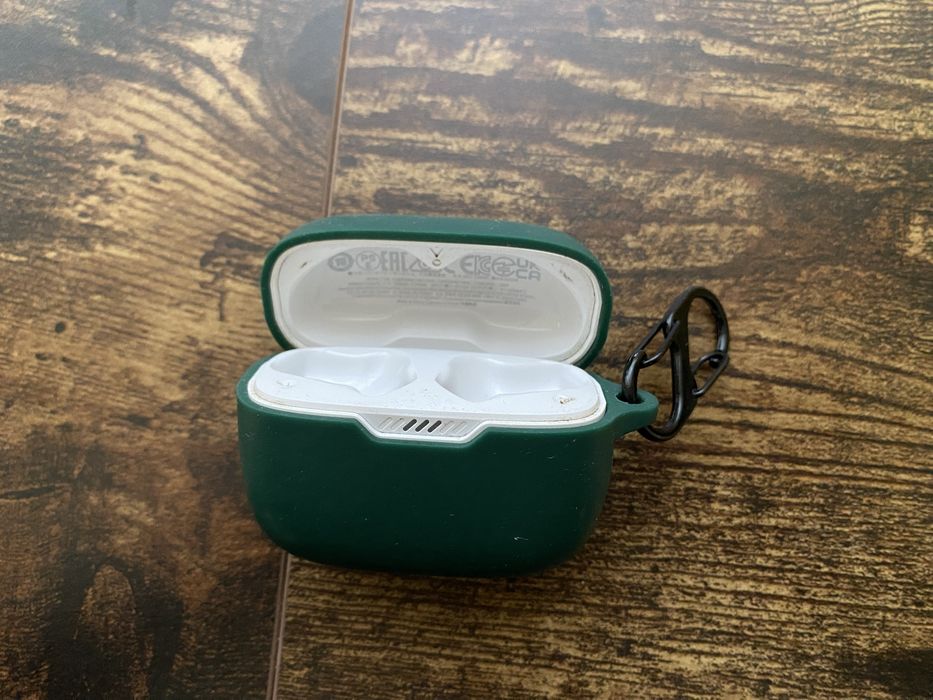 Кейс для навушників JBL 230nc TWS з чохлом