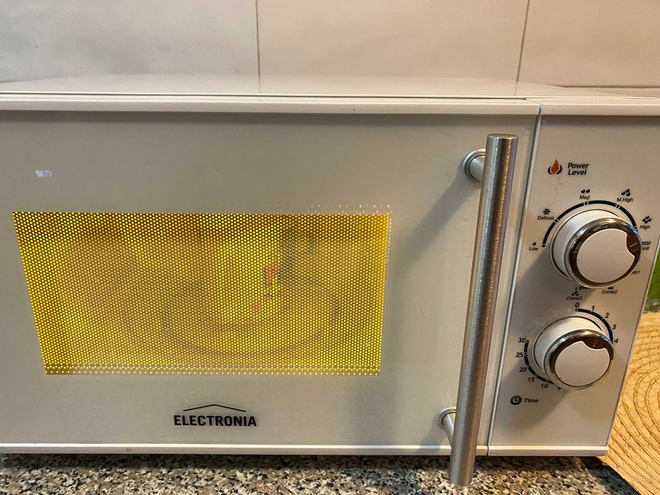 Micro-ondas Electronia Smart Living - 25L