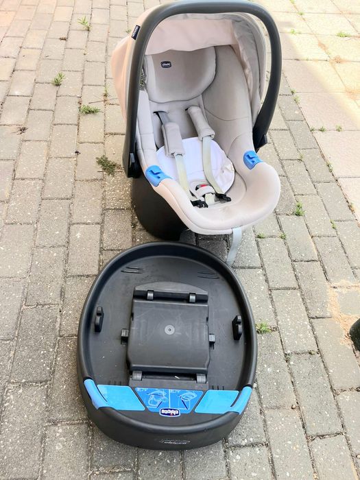 Cadeira bebe para o carro  da marca Chico