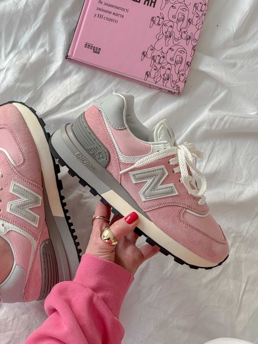 Жіночі кросівки New Balance 574 Pink (36-41) — рожеві Нью Беланс, замша, легкі та стильні, на весну-осінь