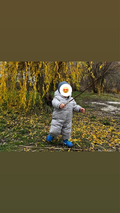 Пуховий комбінезон Gap