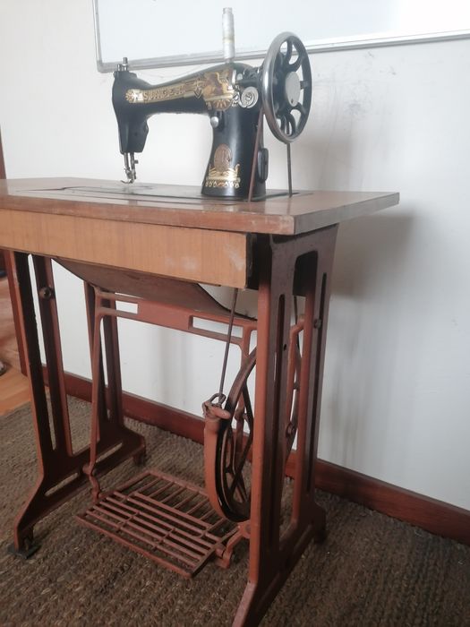 Máquina de costura Vintage Singer