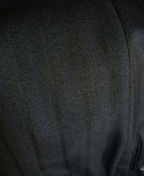Elegancki garnitur męski ciemny Pierre Cardin