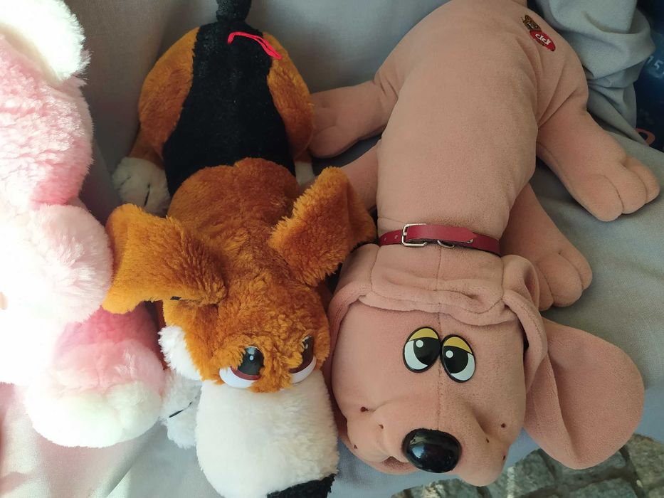 Peluches variados como novos