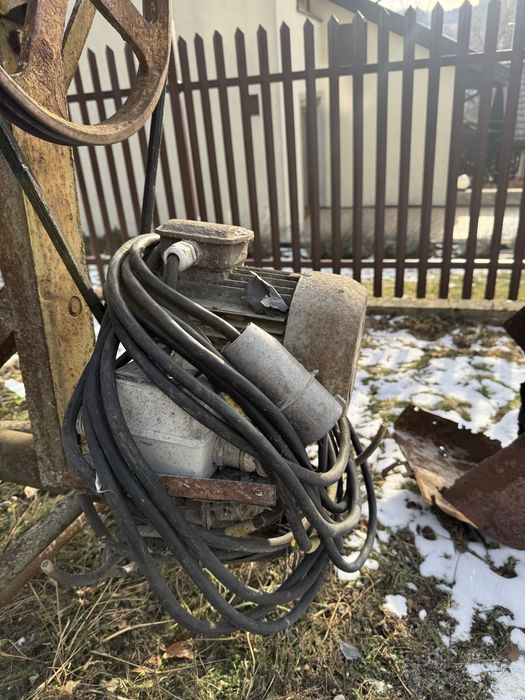 Solidna Betoniarka Wolnospadowa – Sprawna! (Do negocjacji)