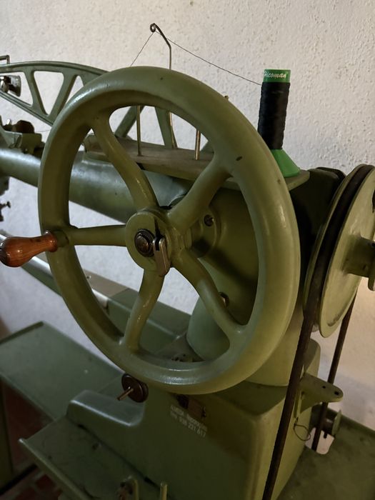 Maquina costura sapateiro ADLER