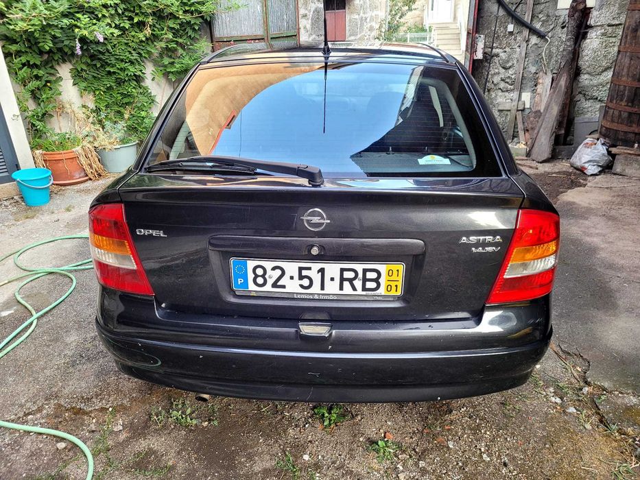 OPel Astra 1.4 16V Usado ótimo estado