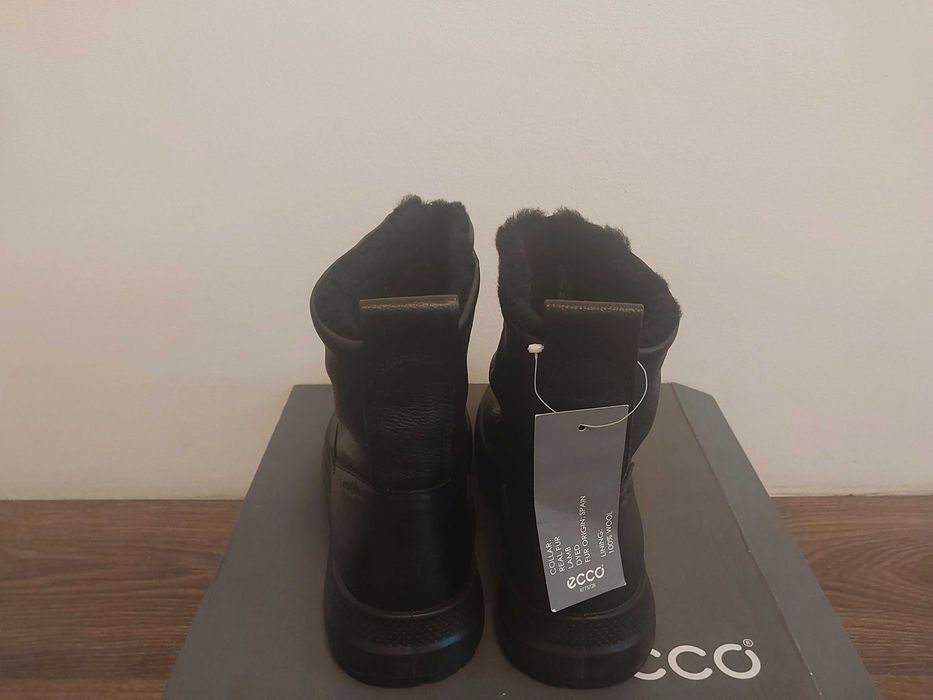 Жіночі черевики ECCO