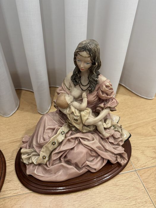 Peças decorativas em cerâmica religiosas