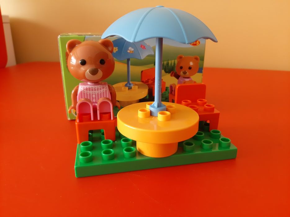 Legos 6 peças (Jardim) + 10 peças(Quinta) 

Para crianças entre 1½ e o
